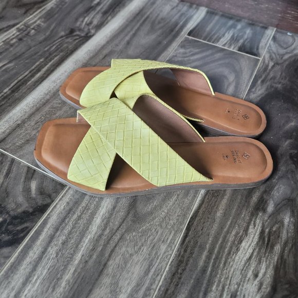 Slide sandals - Picture 2 of 2